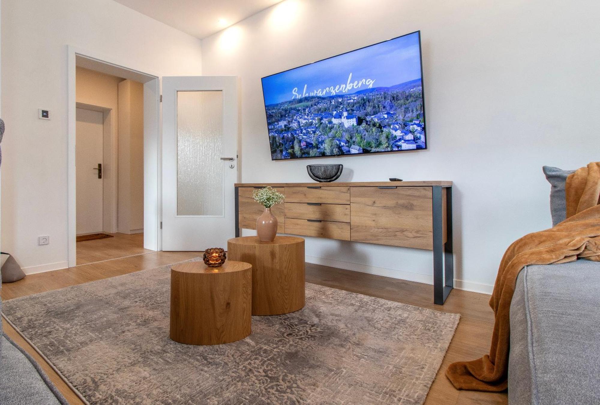 Stilvolles City-Apartment I Netflix I Wlan L Stellplatz I Zentral ชวาร์เซนเบิร์ก ภายนอก รูปภาพ